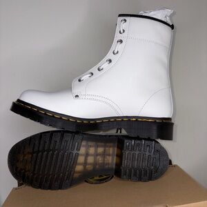 Dr. Martens Doc 1460 Twin Double Zip Boots 8 Eye White Sendal Women’s Size 11